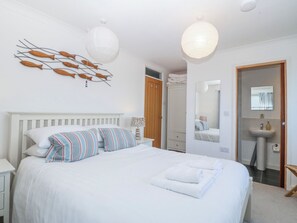 Chaumière | 6 chambres, décor unique, ameublement unique, accès au Wi-Fi (inclus)