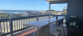 Seaviews at Stansbury - Modern and spacious! Off Peak special available!