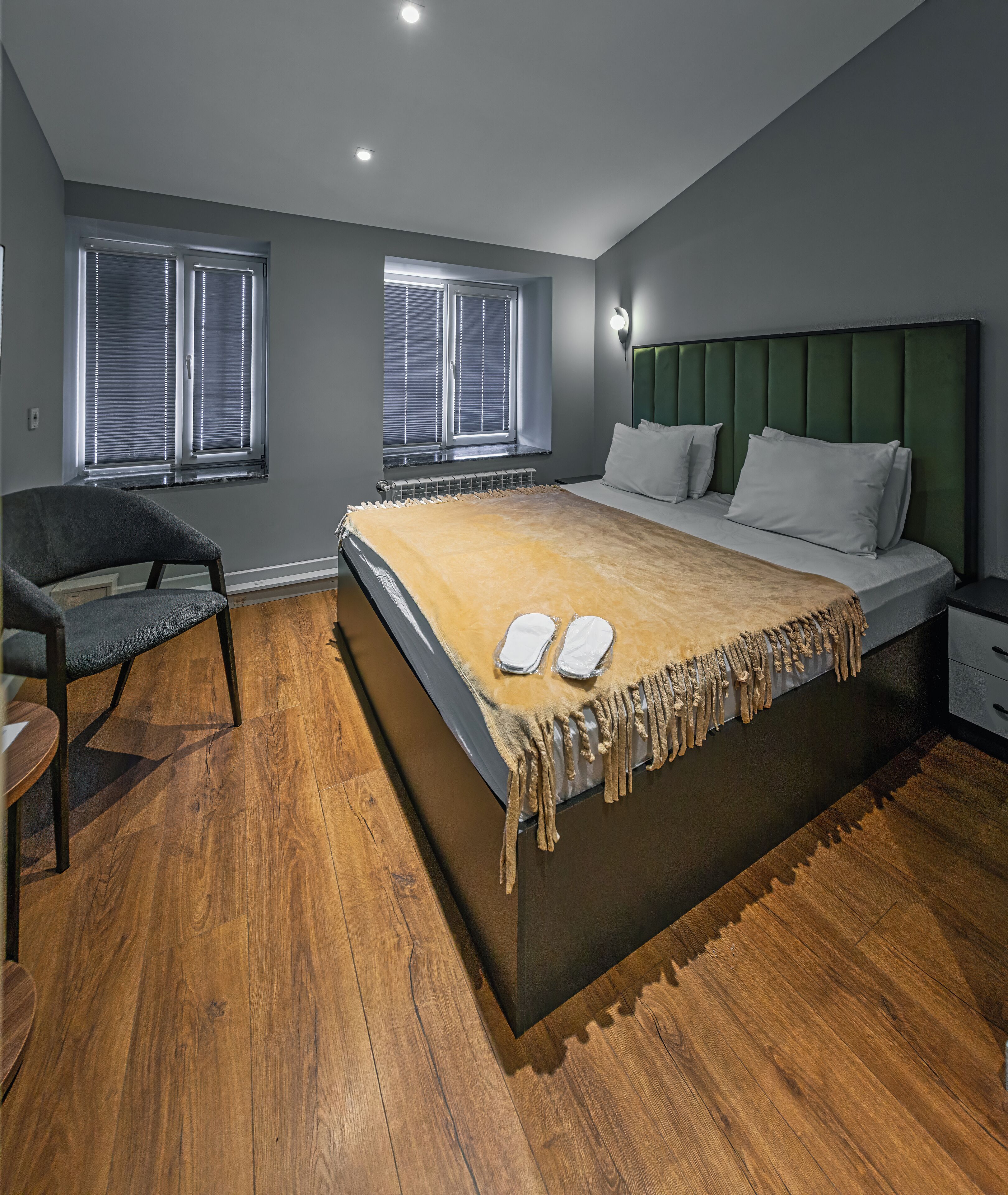 Standard-Doppelzimmer, Stadtblick | Hochwertige Bettwaren, Pillowtop-Betten, Minibar, Zimmersafe