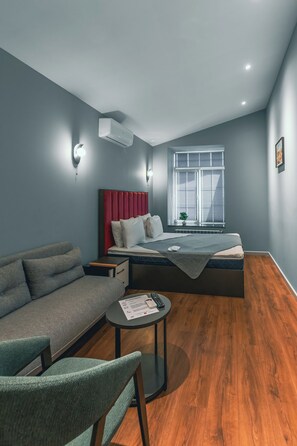 Kamar Double Standar, pemandangan kota | Brankas, tirai kedap cahaya, kedap suara, dan setrika/meja setrika