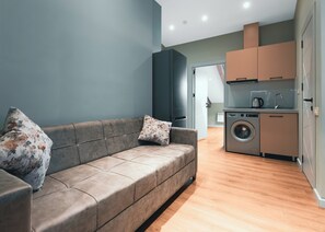 Televisor intel·ligent, pel·lícules d'estrena i impressores 