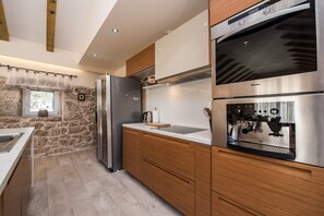 Dishwasher, coffee/tea maker, cookware/dishes/utensils - Villa Didova Kuća Zadarvillas (Benkovac)