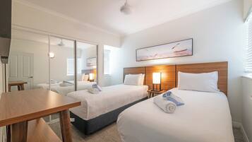 2 chambres, fer et planche à repasser, Wi-Fi gratuit, draps fournis