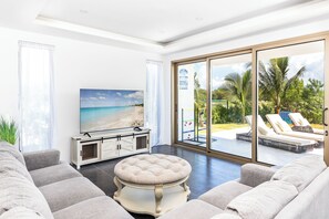 TV connectée, cheminée