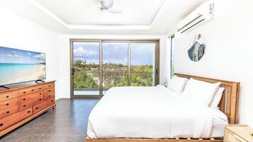 3 bedrooms, in-room safe, iron/ironing board, free WiFi