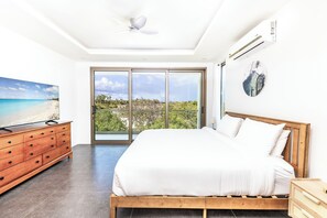 3 chambres, coffres-forts dans les chambres, fer et planche à repasser