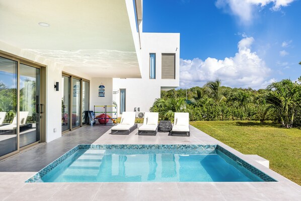 Outdoor pool - NEW Villa Golf Course views, Roof Top Hot Tub, near Grace Bay Beach- Gabriella 2 (Grace Bay)