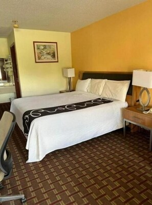 مكواة/لوح كي وواي فاي مجانًا وملاءات أسرّة