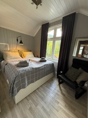 Bügeleisen/Bügelbrett, WLAN, Bettwäsche