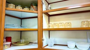 Trang thiết bị bếp chung