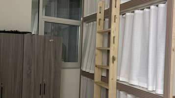 Standard-herbergi - aðeins fyrir karla | Ókeypis þráðlaus nettenging