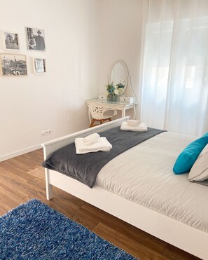 House, Balcony, Sea View