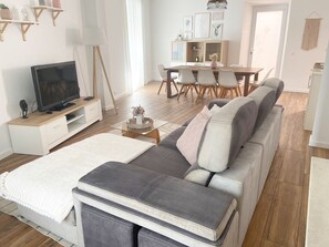 House, Balcony, Sea View | Living area