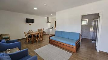 Apartment, 2 Bedrooms, Pool View | Free WiFi