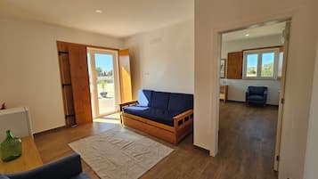 Suite – deluxe, bassengutsikt | Wi-fi (inkludert)