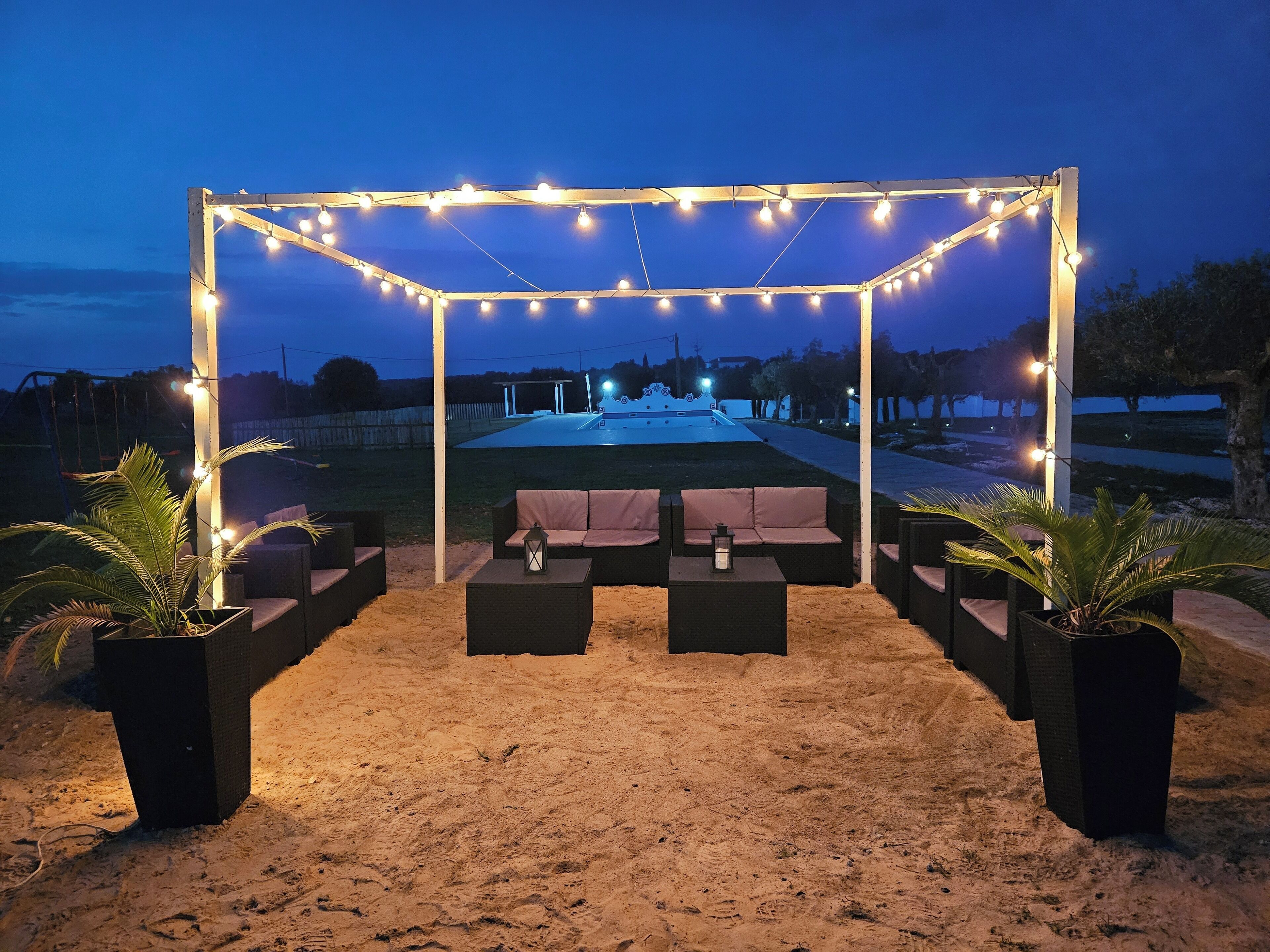 บริเวณภายนอก