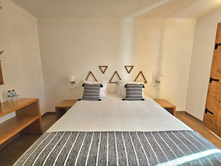 Standard Double Room, Garden View | Free WiFi