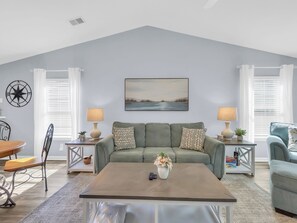 TV - TB 37C Spacious 3-Bed, 2-Bath Second-Floor Condo in True Blue Community (Pawleys Island)