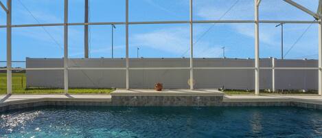 House, 4 Bedrooms | Pool