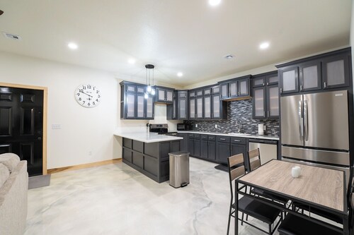 Country Condo
 2-bedroom  with AC in Carl Junction