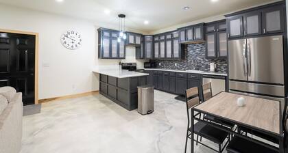 Country Condo
2-bedroom with AC in Carl Junction