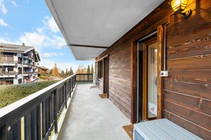Exterior detail - Anemones 15 - 7 pers - center & pool (Haute-Nendaz)