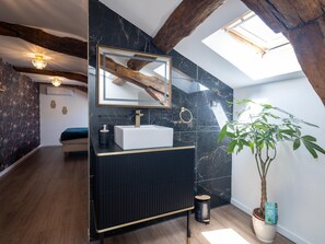 Comfort tweepersoonskamer | Badkamer