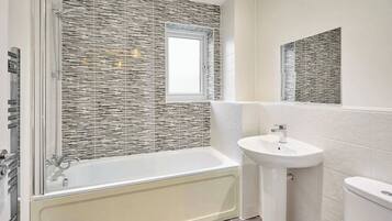 House, 3 Bedrooms, Garden View | Bathroom