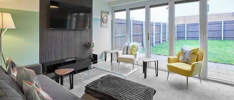 House, 3 Bedrooms, Garden View | Living room