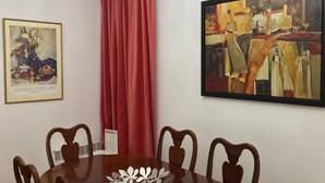 Apartamento, 3 habitaciones, fumadores, balcón | Comedor
