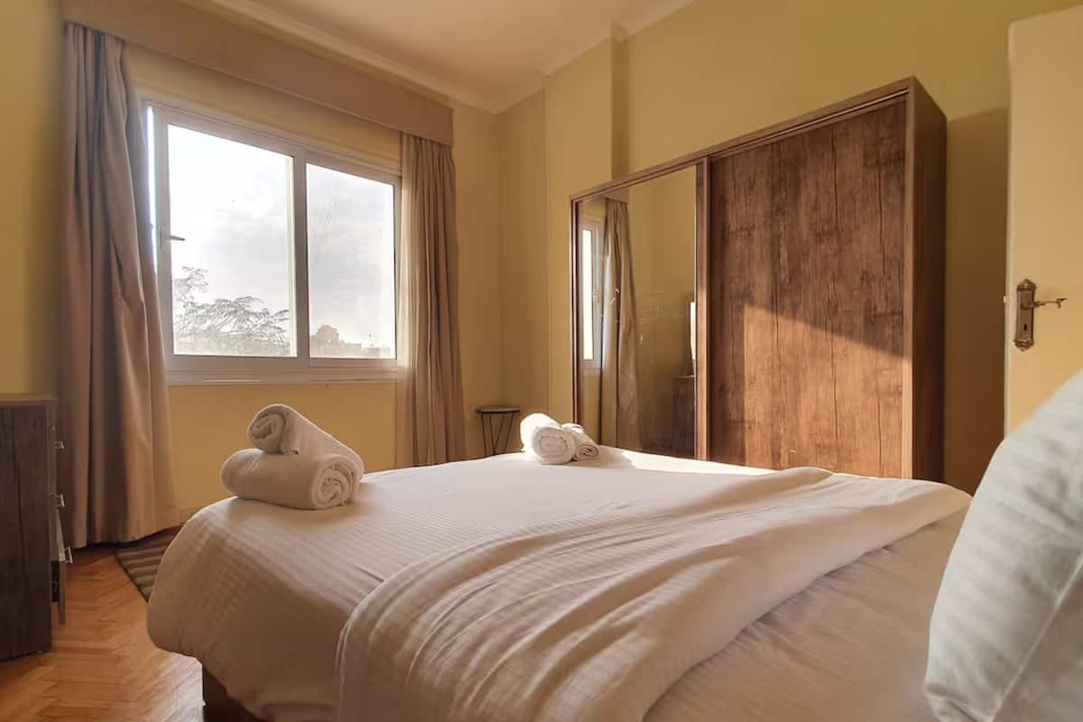 Apartment, 4 Bedrooms, Lake View | Bed sheets