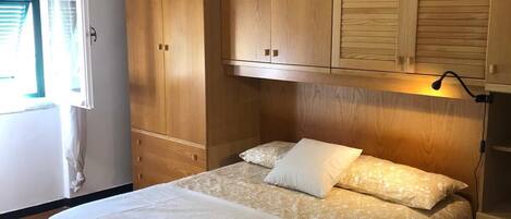 3 Schlafzimmer, Bügeleisen/Bügelbrett, WLAN, Bettwäsche