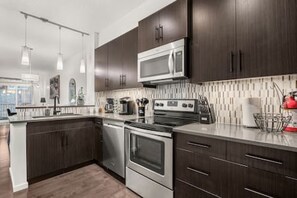 Microwave, oven, stovetop, dishwasher - Charming 2 BR, Garage, Fireplace, 20 min to DT (Calgary)