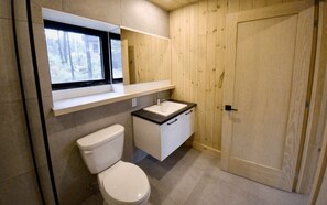 Bathroom - Aventuria (Saint-Jules-de-Beauce)