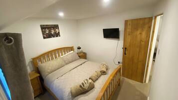 House, 2 Bedrooms, Smoking, Garden View