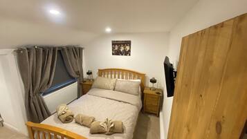 House, 2 Bedrooms, Smoking, Garden View | 2 bedrooms