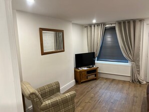 House, 2 Bedrooms, Smoking, Garden View | Living room | Books - Seaton's Hidden Gem Charming Holiday Cottage! (Hull)