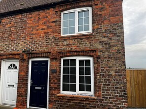 House, 2 Bedrooms, Smoking, Garden View | Exterior detail - Seaton's Hidden Gem Charming Holiday Cottage (Hull)