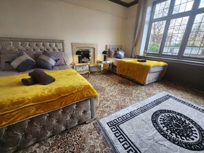 1 habitación, tabla de planchar con plancha, wifi y ropa de cama 