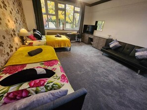 1 bedroom, iron/ironing board, WiFi, bed sheets