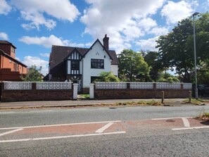 Exterior - Room 5 Cottage  White House Old Trafford  Manchester (Stretford)