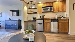 Private kitchen - Studio near Crested Butte slopes, pool & hot tub (Crested Butte)