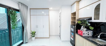 8386 Building Old Quarter