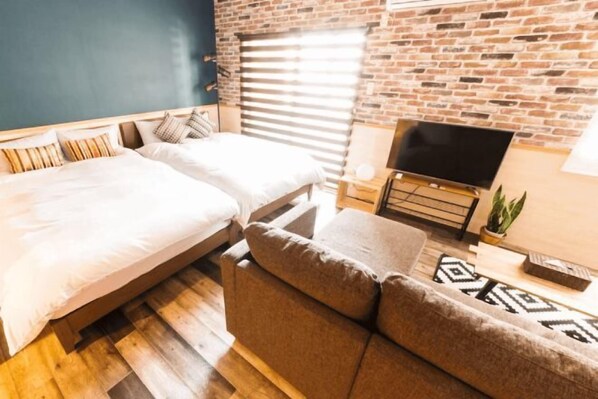 Room - Prosupa 5th #302 (Nagoya)