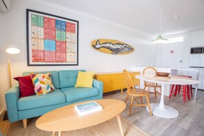TV - City Living Apartment (Fremantle)