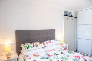 1 bedroom, iron/ironing board, WiFi