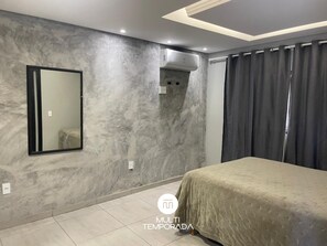 Recanto Menegaz - Governador Celso Ramos | Premium bedding, individually decorated, individually furnished