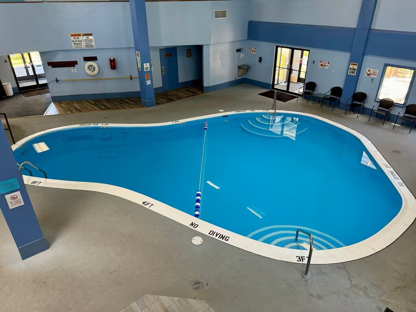 Alberca techada y alberca climatizada