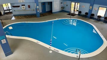 Alberca techada y alberca climatizada