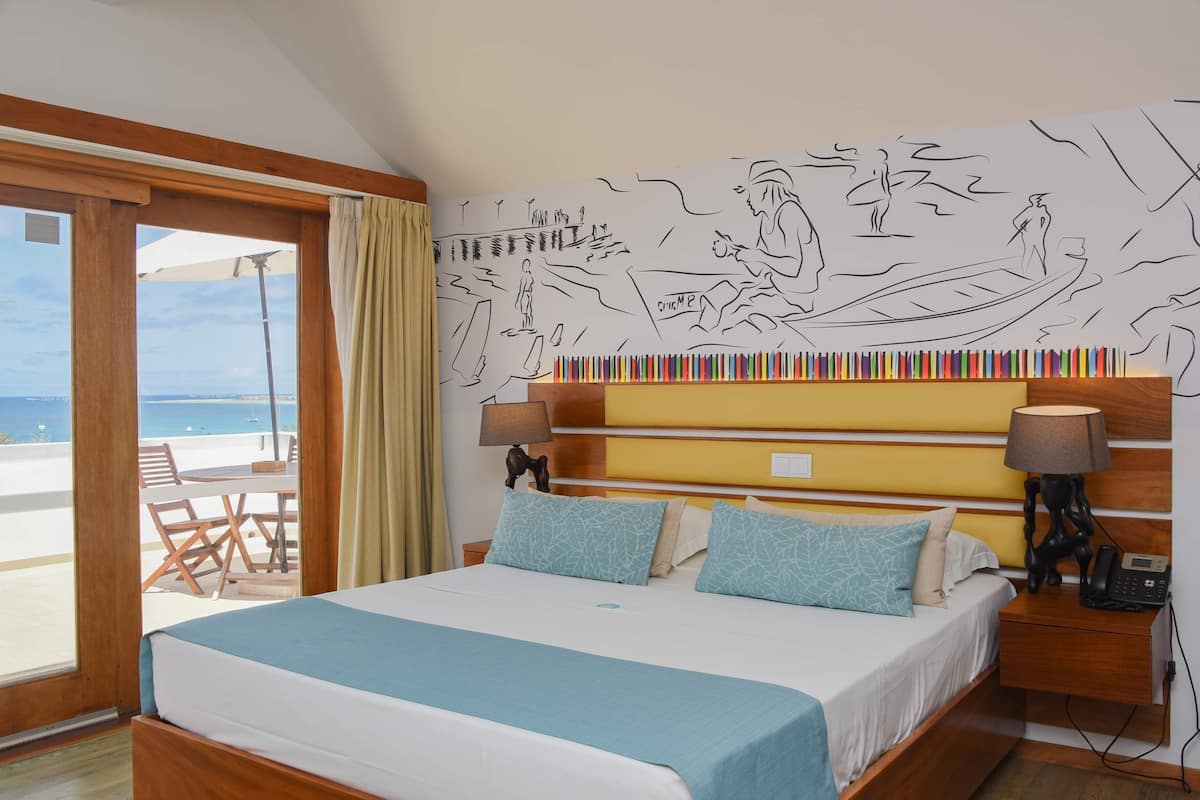 Suite, Sea View | In-room safe, blackout drapes, soundproofing